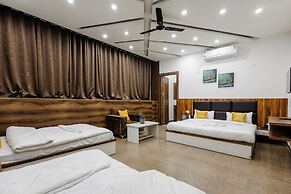 Lime Tree Hotel and Banquet Vrindavan