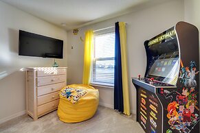 13 Mi to Wdw: Family Home w/ Private Pool & Perks!