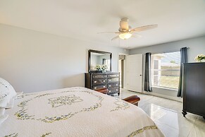 ~ 5 Mi to Beach & Dtwn: Home in Cape Coral!