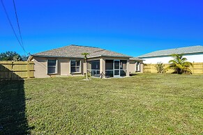 ~ 5 Mi to Beach & Dtwn: Home in Cape Coral!