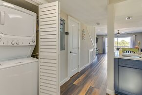 Walk to Okaloosa Island Beach: Coastal Condo!