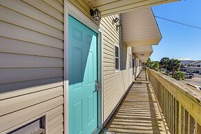 Walk to Okaloosa Island Beach: Coastal Condo!