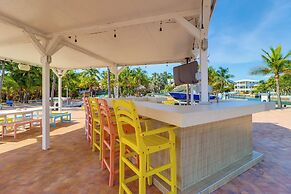 1 Mi to Dtwn: Oceanfront Gem w/ Resort Amenities!