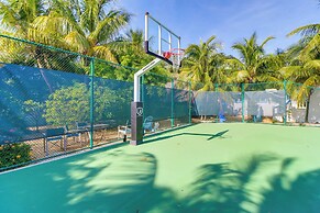 1 Mi to Dtwn: Oceanfront Gem w/ Resort Amenities!