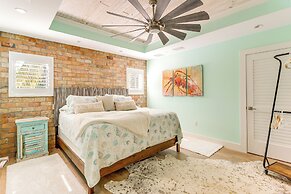 1 Mi to Dtwn: Oceanfront Gem w/ Resort Amenities!