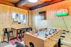 ~ 13 Mi to Main St: Park City Cabin w/ Mtn Views!