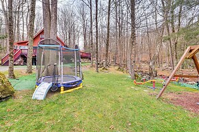 Family Friendly: Streamside Retreat in The Hideout