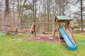 Family Friendly: Streamside Retreat in The Hideout