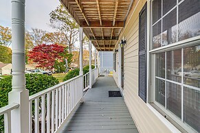 Walk to Lake & Boat Ramp: Central Gem in Annapolis