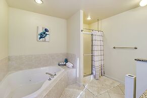 Walk to Lake & Boat Ramp: Central Gem in Annapolis