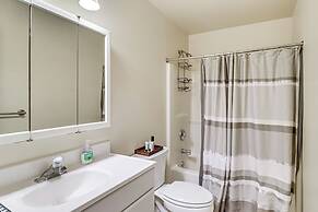 Walk to Lake & Boat Ramp: Central Gem in Annapolis