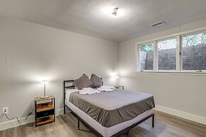 9 Mi to National Mall: Spacious Bethesda Retreat!