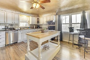 3 Mi to Pueblo Riverwalk: Quiet Home w/ Patio