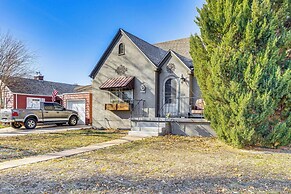 3 Mi to Pueblo Riverwalk: Quiet Home w/ Patio