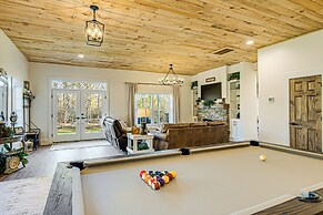 Family-friendly Barndominium Near Greenville!