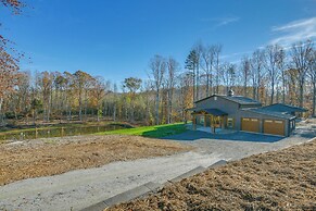 Family-friendly Barndominium Near Greenville!