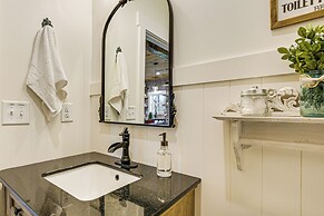 Family-friendly Barndominium Near Greenville!