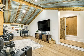 Family-friendly Barndominium Near Greenville!