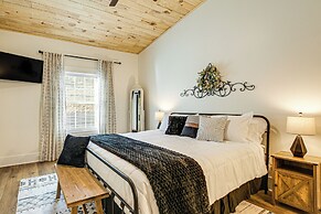 Family-friendly Barndominium Near Greenville!