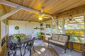 Boathouse w/ Screened Porch: Riverfront Escape!