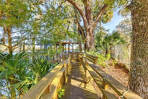 Boathouse w/ Screened Porch: Riverfront Escape!