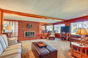 Boathouse w/ Screened Porch: Riverfront Escape!