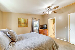 Mountain-view Home w/ Deck in Pine