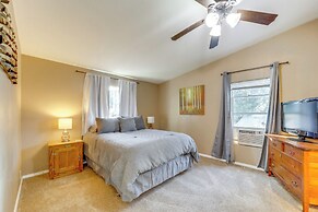 Mountain-view Home w/ Deck in Pine