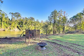 Riverfront Fishing: Home in Columbus w/ Grill