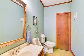 Riverfront Fishing: Home in Columbus w/ Grill