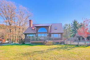 Hot Tub, Fire Pit & Grill: Remote Springfield Home