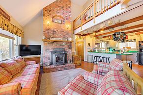 Hot Tub, Fire Pit & Grill: Remote Springfield Home