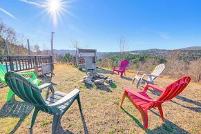 Hot Tub, Fire Pit & Grill: Remote Springfield Home
