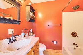 Hot Tub, Fire Pit & Grill: Remote Springfield Home
