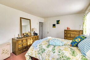 Bethlehem Home w/ Patio & Amazing Sunset Views!