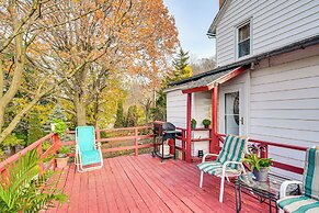 Bethlehem Home w/ Patio & Amazing Sunset Views!