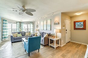 Balcony, Pool & Beach Access: Port Aransas Condo!