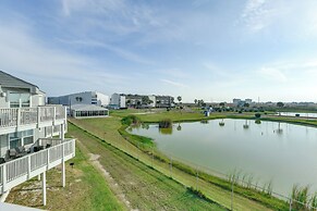 Balcony, Pool & Beach Access: Port Aransas Condo!