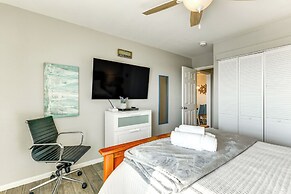 Balcony, Pool & Beach Access: Port Aransas Condo!