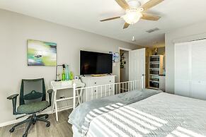 Balcony, Pool & Beach Access: Port Aransas Condo!