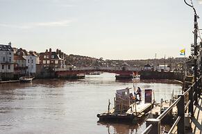 Host Stay Candyfloss Cottage