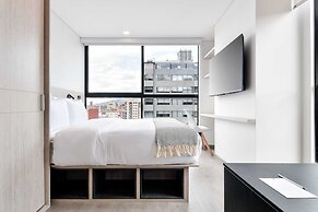 w Charming Loft in Santa Barbara