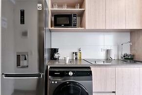 w Charming Loft in Santa Barbara