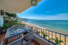 2BR Condo With Ocean View - Private Terrace