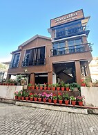 shradha luxury room