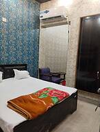 Shri Veni Madhav Hotel