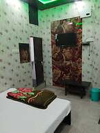 Shri Veni Madhav Hotel