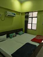 Shri Veni Madhav Hotel