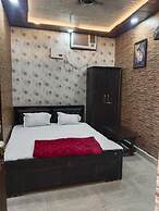 Shri Veni Madhav Hotel