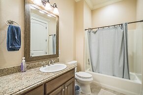 Luxurious 4-Bedroom Oasis with Private Pool Home